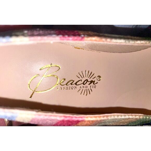 Beacon Fashion Multicolored Canvas Loafers Women’s Shoes Size 7 Medium New - Picture 6 of 12